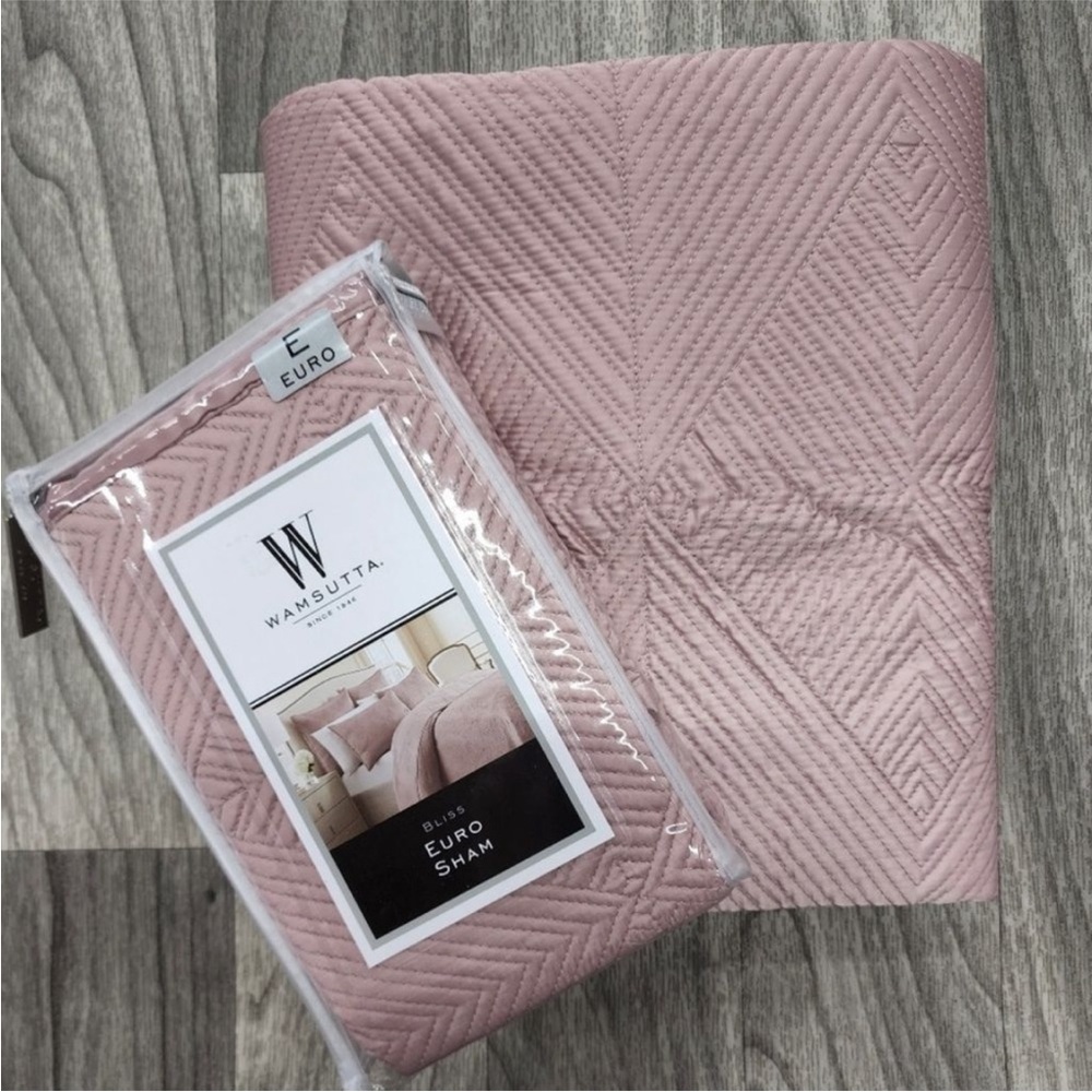 NWT Wamsutta Bliss (mauve) European Pillow Sham 26” x 26”
